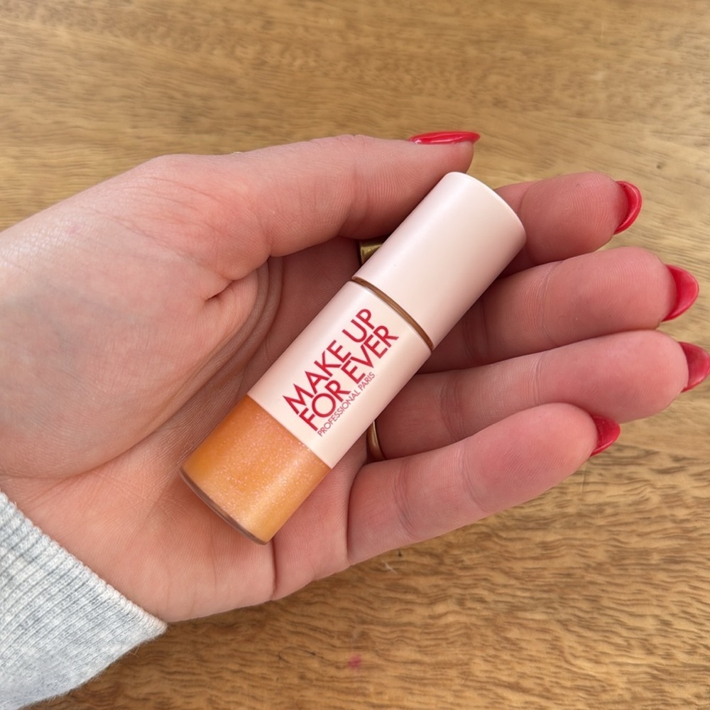 MAKE UP FOR EVER Super Boost Moisturizing & Plumping Lip Gloss - Picture 7 of 7